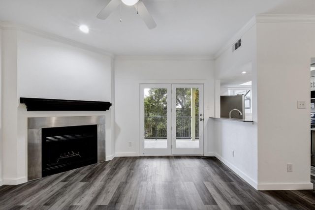 3840 Far West BLVD 215, Austin, TX 78731