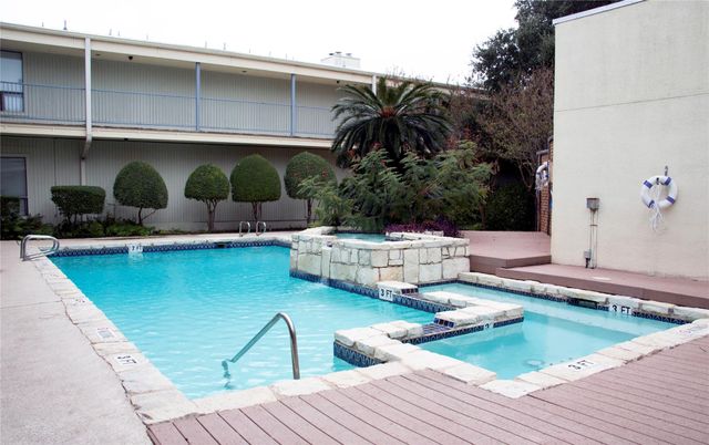 3840 Far West BLVD 215, Austin, TX 78731