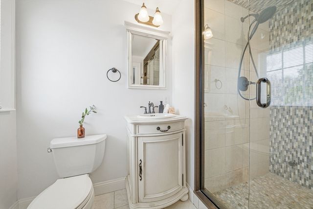 8 Stanley Drive, Framingham, MA 01701