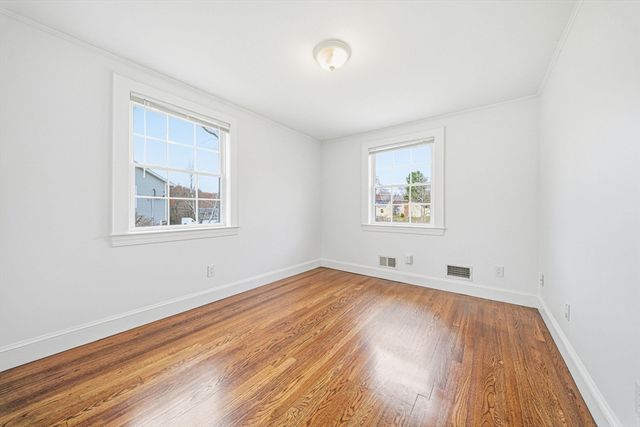 8 Stanley Drive, Framingham, MA 01701