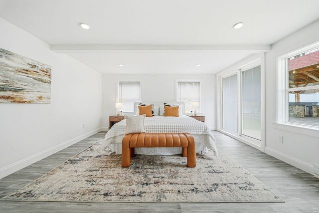 8 Stanley Drive, Framingham, MA 01701