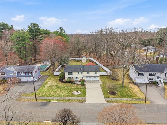 8 Stanley Drive, Framingham, MA 01701