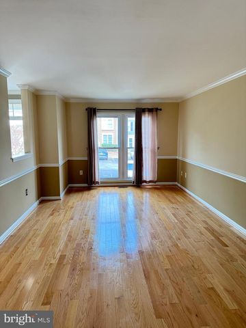 4221 DEVONWOOD WAY, Woodbridge, VA 22192