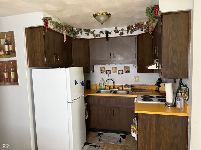 704 N Lincoln Avenue, Alexandria, IN 46001