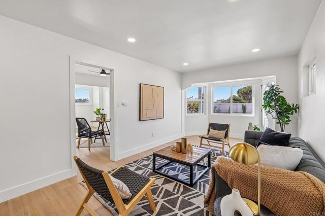 1477 Montgomery Drive, Vista, CA 92084