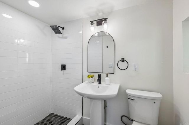 1477 Montgomery Drive, Vista, CA 92084