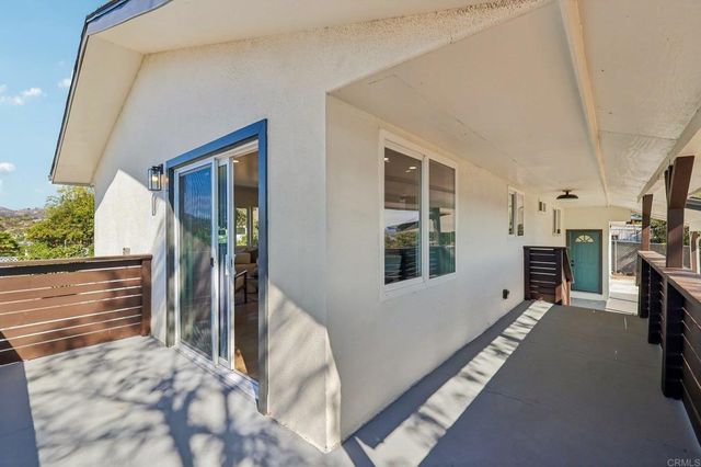 1477 Montgomery Drive, Vista, CA 92084