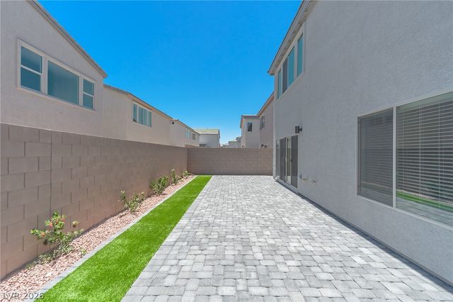 5740 Yellow House Street, Las Vegas, NV 89113