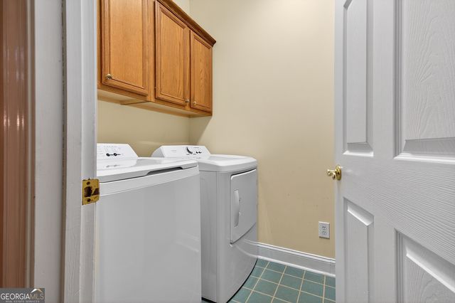 623 Walton Way, Macon, GA 31204