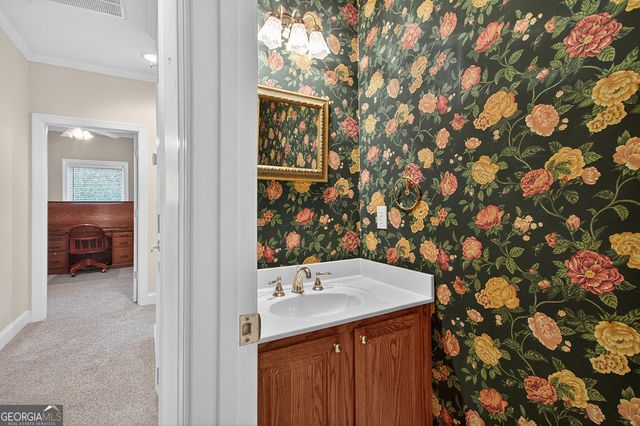 623 Walton Way, Macon, GA 31204