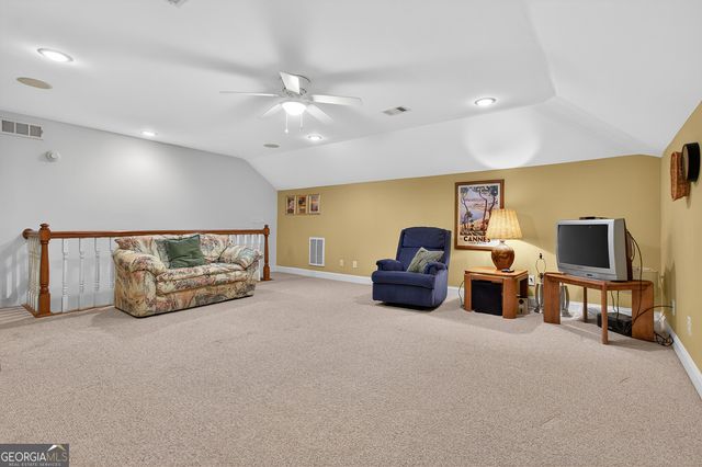 623 Walton Way, Macon, GA 31204