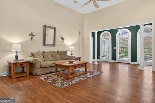 623 Walton Way, Macon, GA 31204