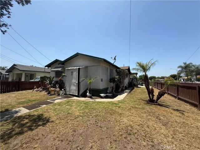 7651 Miramonte, Los Angeles, CA 90001