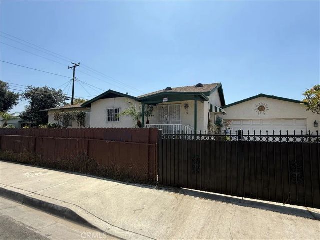 7651 Miramonte, Los Angeles, CA 90001