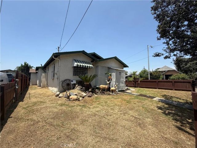 7651 Miramonte, Los Angeles, CA 90001