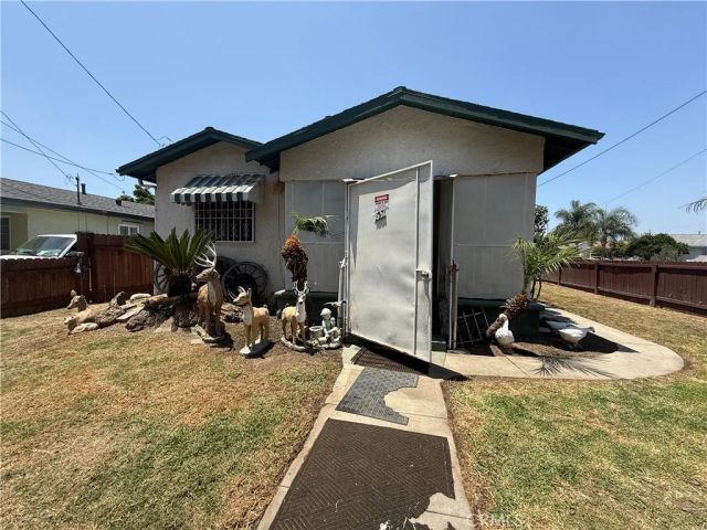 7651 Miramonte, Los Angeles, CA 90001