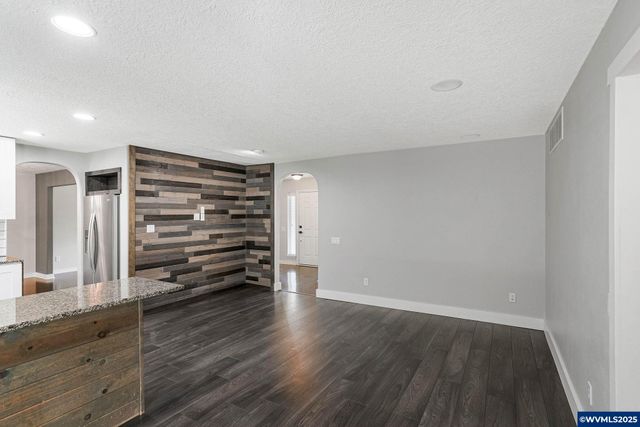 1320 Hidden Creek Dr NE, Keizer, OR 97303