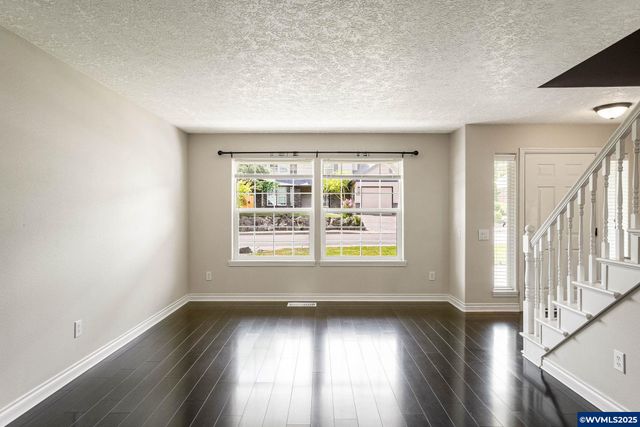 1320 Hidden Creek Dr NE, Keizer, OR 97303