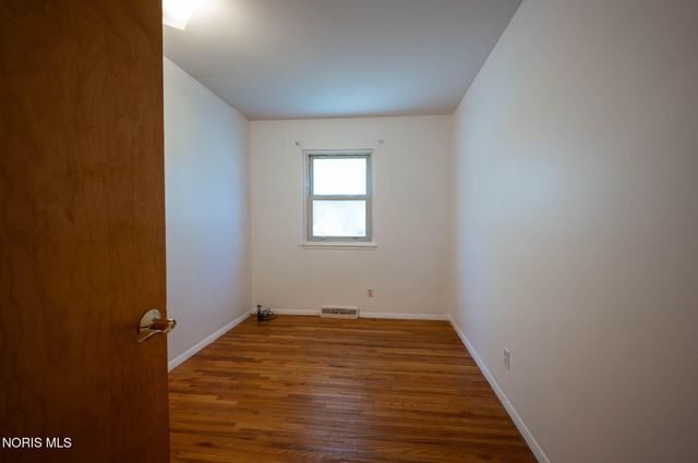 123 Clinton Street, Walbridge, OH 43465