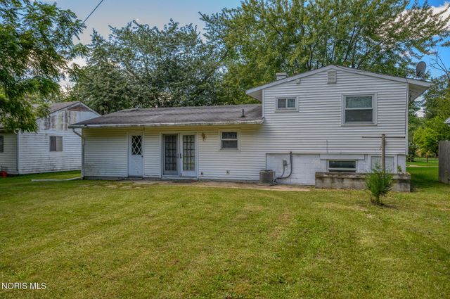 123 Clinton Street, Walbridge, OH 43465