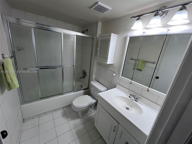 1665 Bay Rd 416, Miami Beach, FL 33139