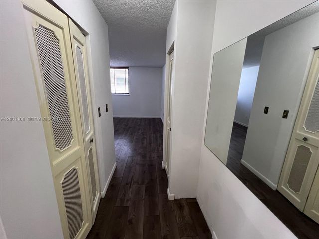 1665 Bay Rd 416, Miami Beach, FL 33139