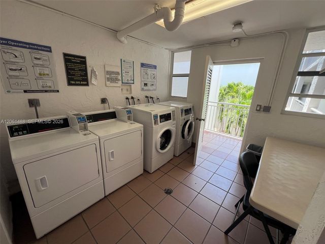 1665 Bay Rd 416, Miami Beach, FL 33139