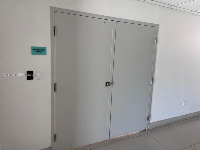 1665 Bay Rd 416, Miami Beach, FL 33139