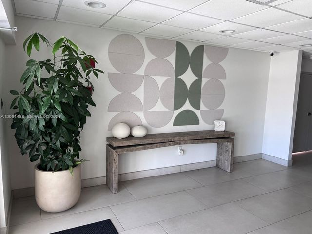 1665 Bay Rd 416, Miami Beach, FL 33139