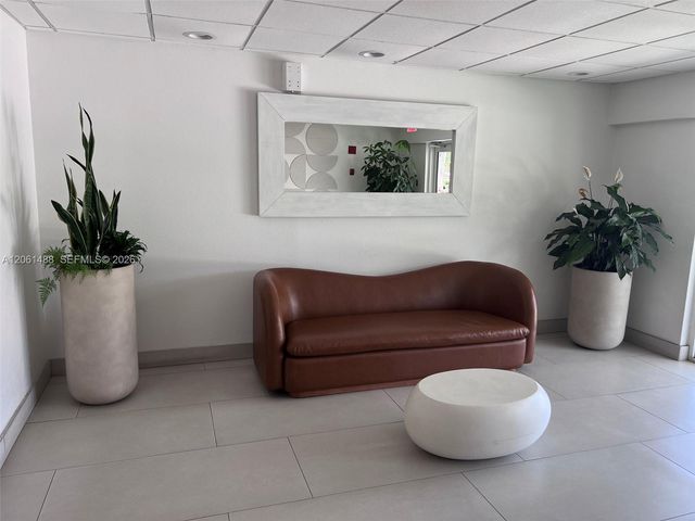 1665 Bay Rd 416, Miami Beach, FL 33139