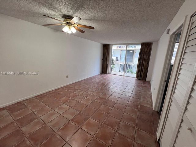 1665 Bay Rd 416, Miami Beach, FL 33139