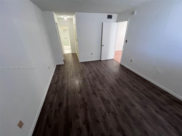 1665 Bay Rd 416, Miami Beach, FL 33139