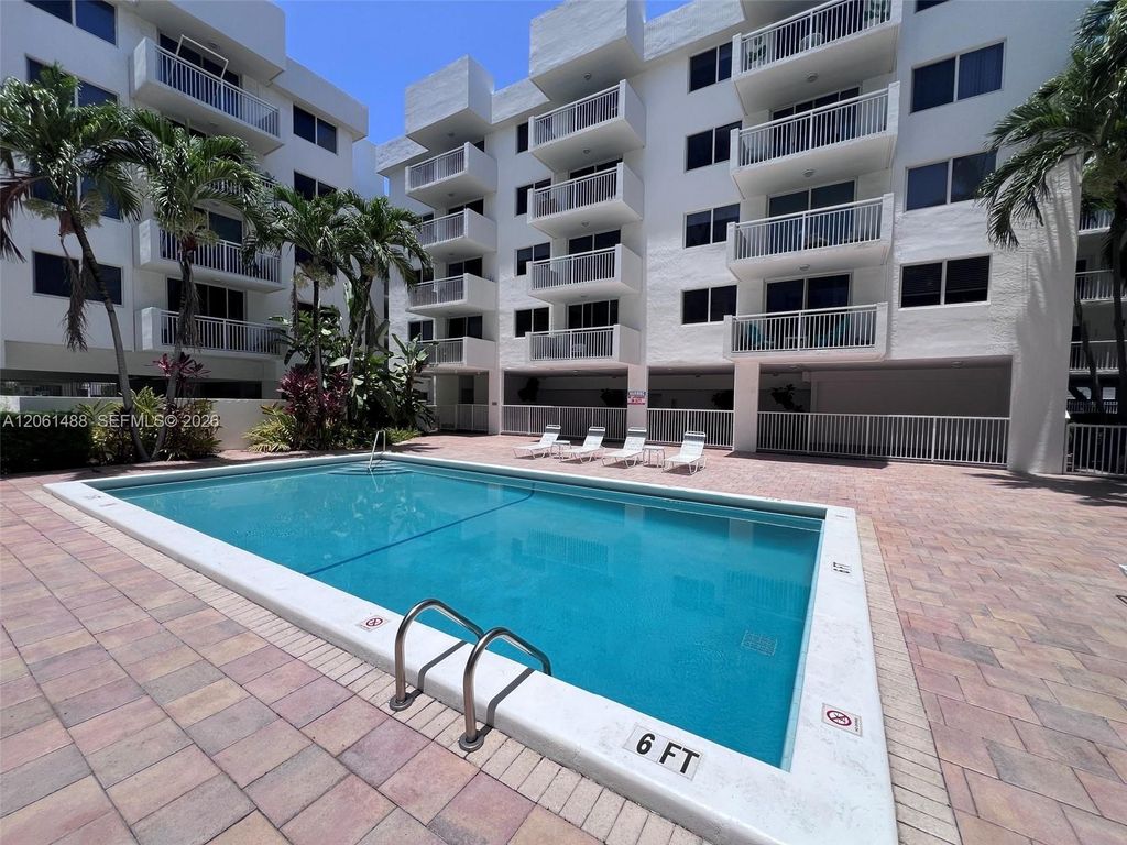 1665 Bay Rd 416, Miami Beach, FL 33139