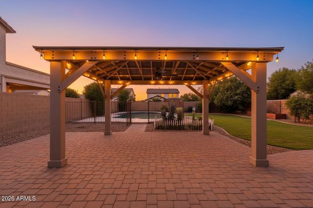 3066 E SANTA FE Lane, Gilbert, AZ 85297