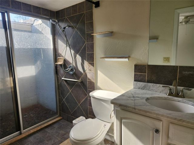 749 N JEFFERSON AVENUE 749, Sarasota, FL 34237