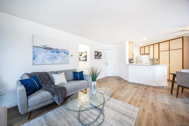 9705 Mesa Springs Way Unit 224, San Diego, CA 92126