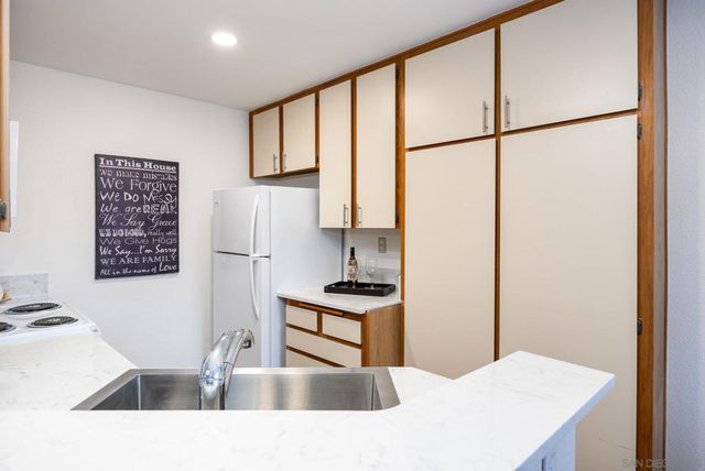 9705 Mesa Springs Way Unit 224, San Diego, CA 92126