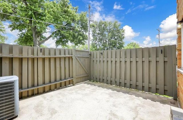 1746 Pine Tree Street S, H, Columbus, OH 43229