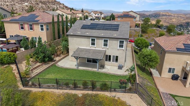 20540 Suzie, Saugus, CA 91350