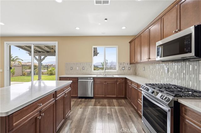20540 Suzie, Saugus, CA 91350
