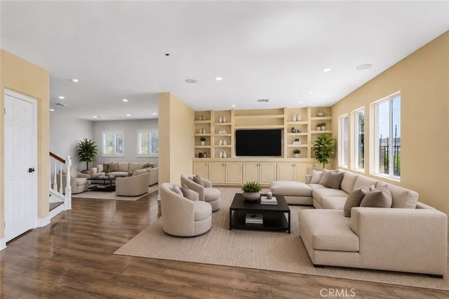 20540 Suzie, Saugus, CA 91350