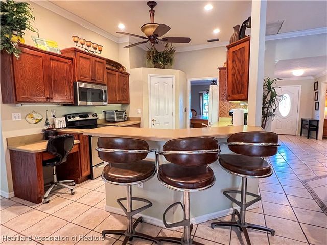 14 Meadowlake Circle S, Lake Placid, FL 33852