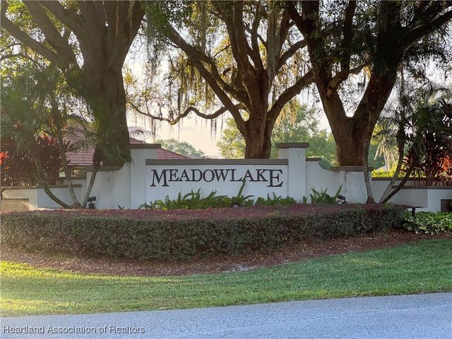 14 Meadowlake Circle S, Lake Placid, FL 33852