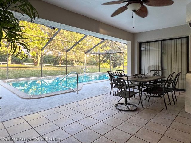 14 Meadowlake Circle S, Lake Placid, FL 33852