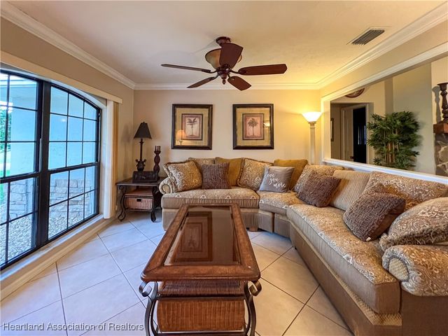 14 Meadowlake Circle S, Lake Placid, FL 33852