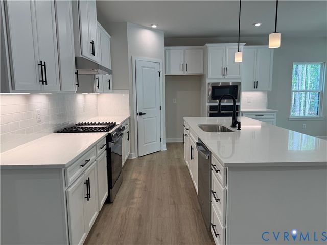 8619 Abercrombie Dr, Chesterfield, VA 23838