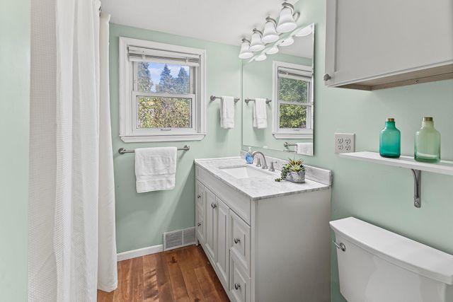 1869 Birmingham Street, Maplewood, MN 55109