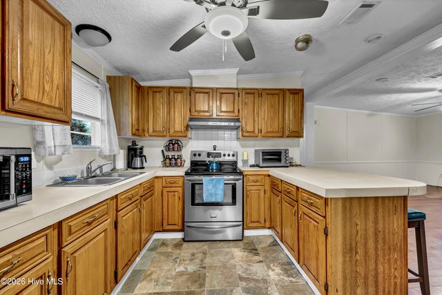 2109 E Lake Shore Drive, Wilmington, NC 28401