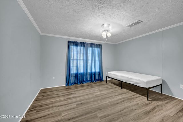 2109 E Lake Shore Drive, Wilmington, NC 28401