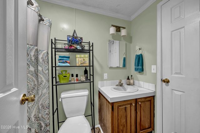 2109 E Lake Shore Drive, Wilmington, NC 28401